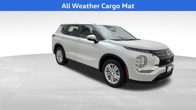 Used 2023 Mitsubishi Outlander ES AWD/4WD image 9