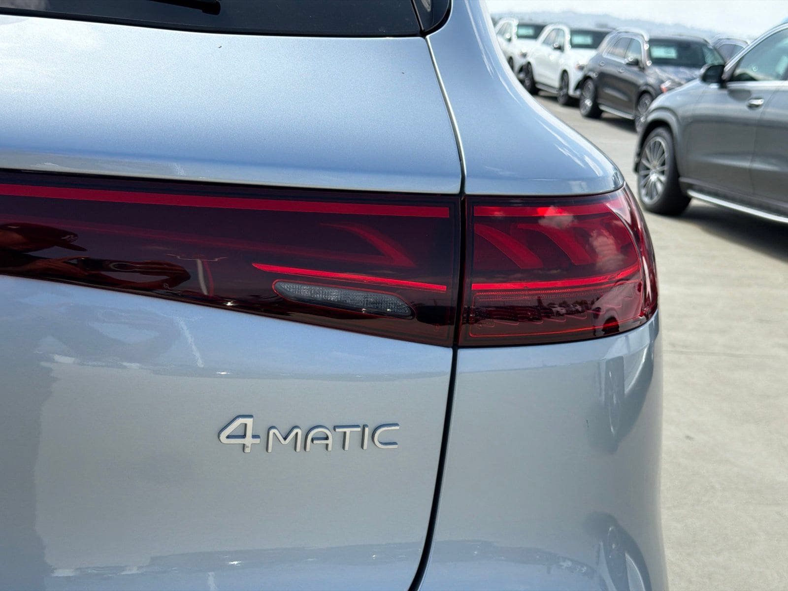 New 2027 Mercedes-Benz EQS 400 4MATIC SUV image 12