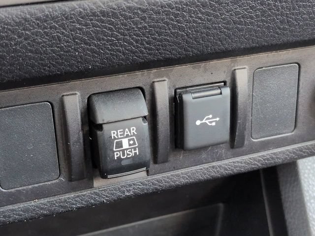 Certified 2022 Toyota Tacoma SR5 AWD/4WD image 21