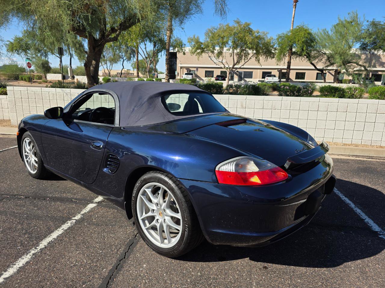 Used 2004 Porsche Boxster RWD image 4