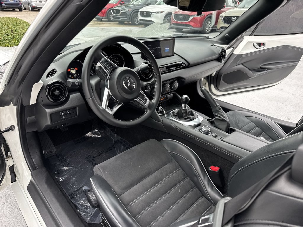 Used 2024 MAZDA MX-5 Miata RF Club w/ Weather Package RWD image 33