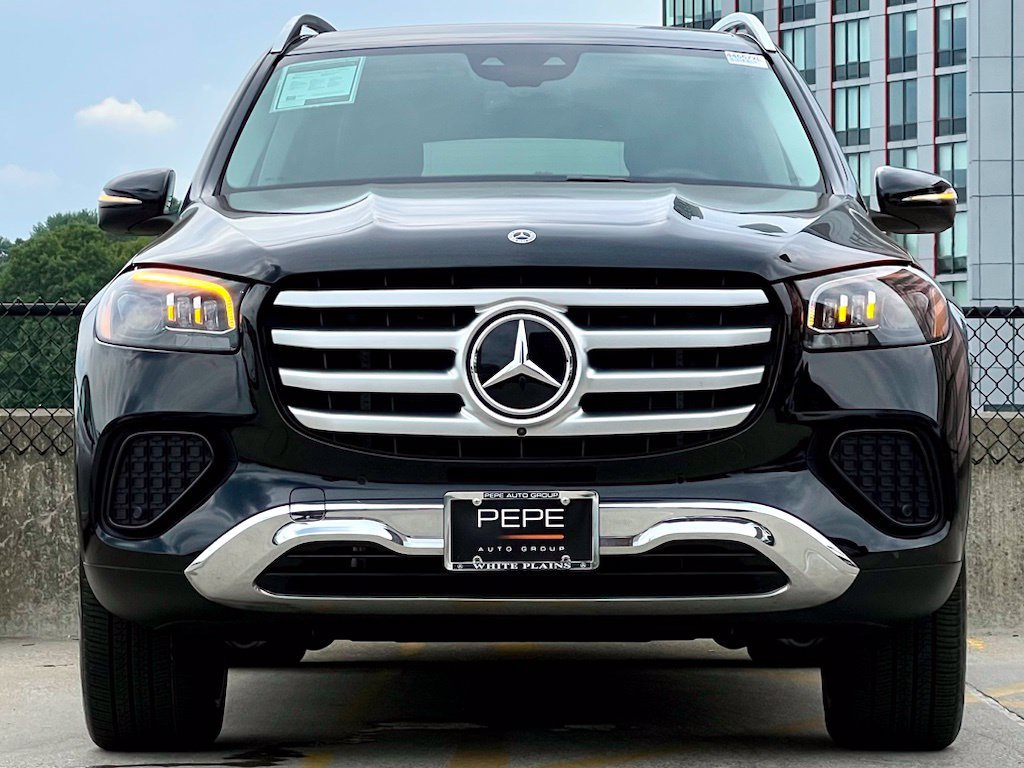 Certified 2026 Mercedes-Benz GLS 450 4MATIC image 2