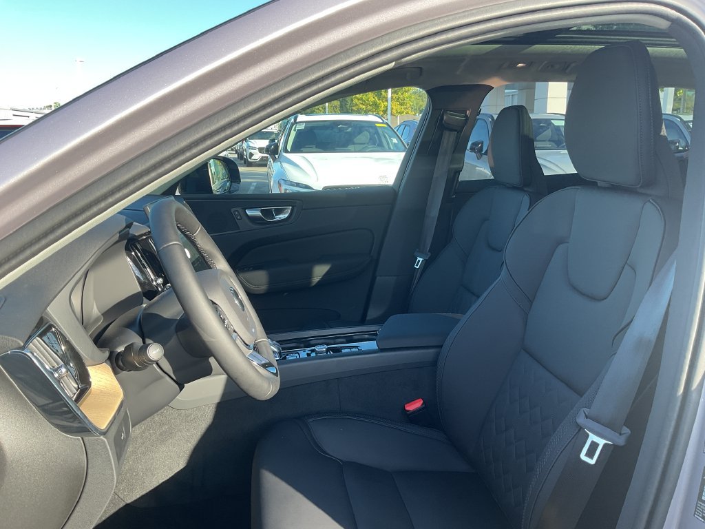 New 2026 Volvo XC60 B5 Plus w/ Protection Package Premier AWD/4WD image 13
