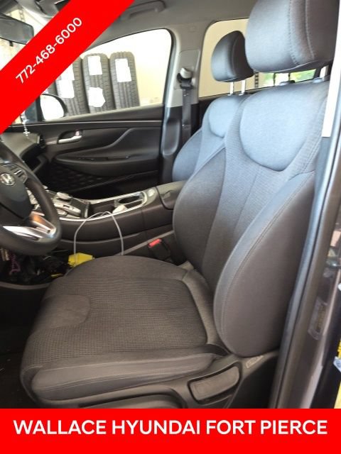Used 2021 Hyundai Santa Fe SE FWD image 4