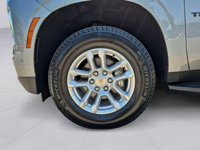 Certified 2026 Chevrolet Tahoe LS w/ LPO, Dark Essentials Package AWD/4WD image 9