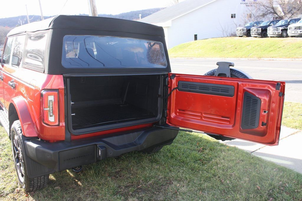 Used 2023 Ford Bronco Outer Banks image 5