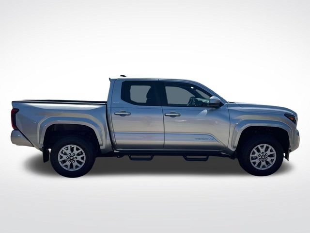 Used 2024 Toyota Tacoma SR5 RWD image 11