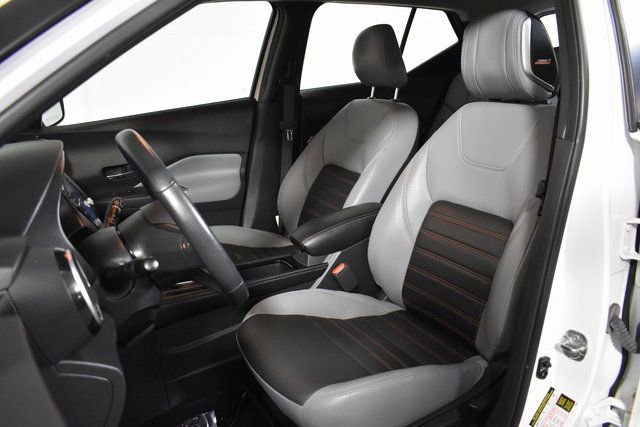 Certified 2021 Nissan Kicks SR w/ SR Premium Package image 9