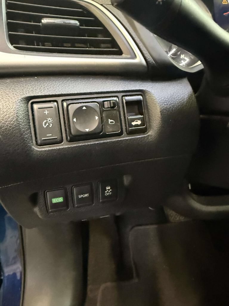 Used 2016 Nissan Sentra SV FWD image 53