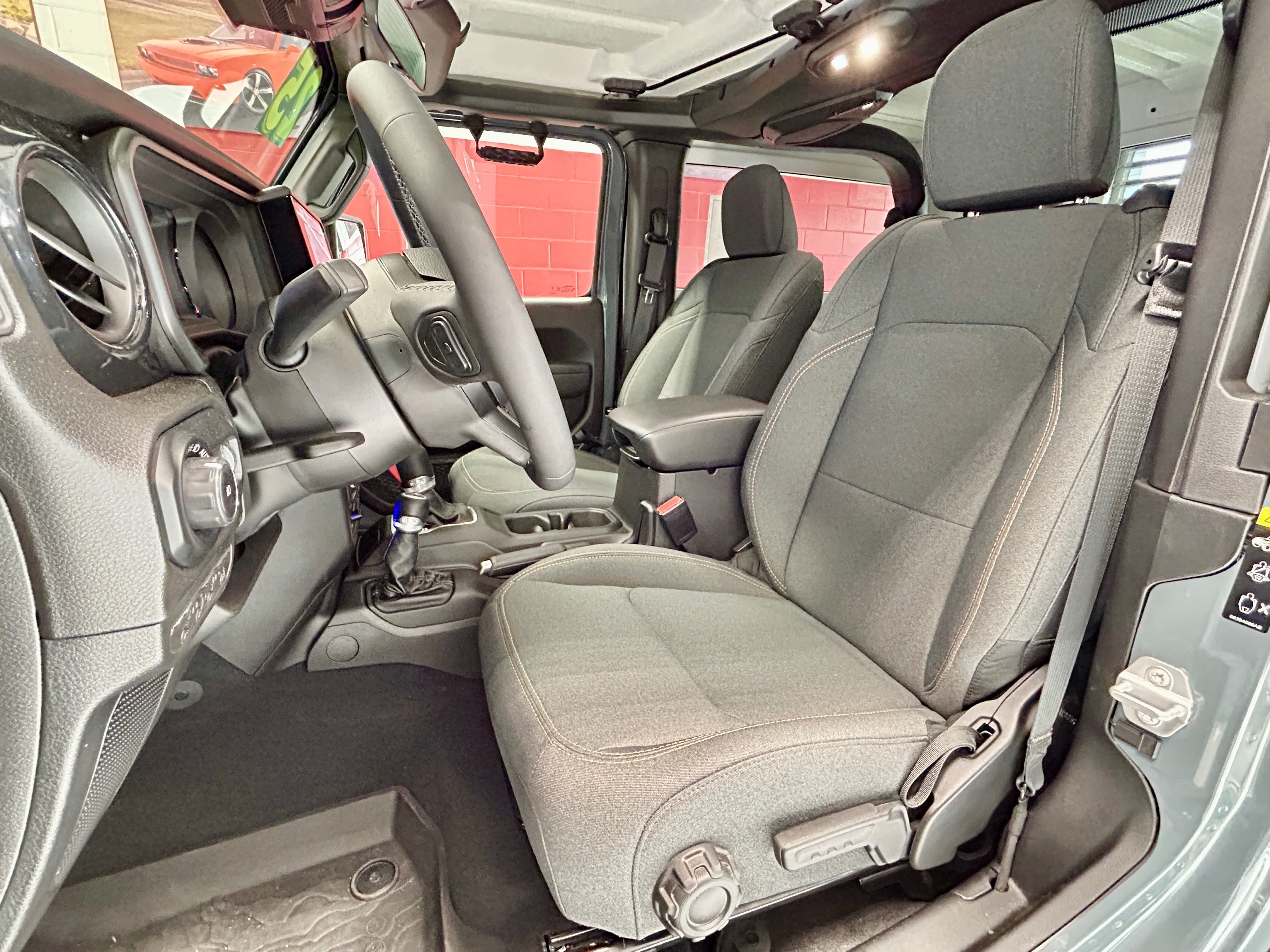 Certified 2025 Jeep Wrangler Sport AWD/4WD image 41