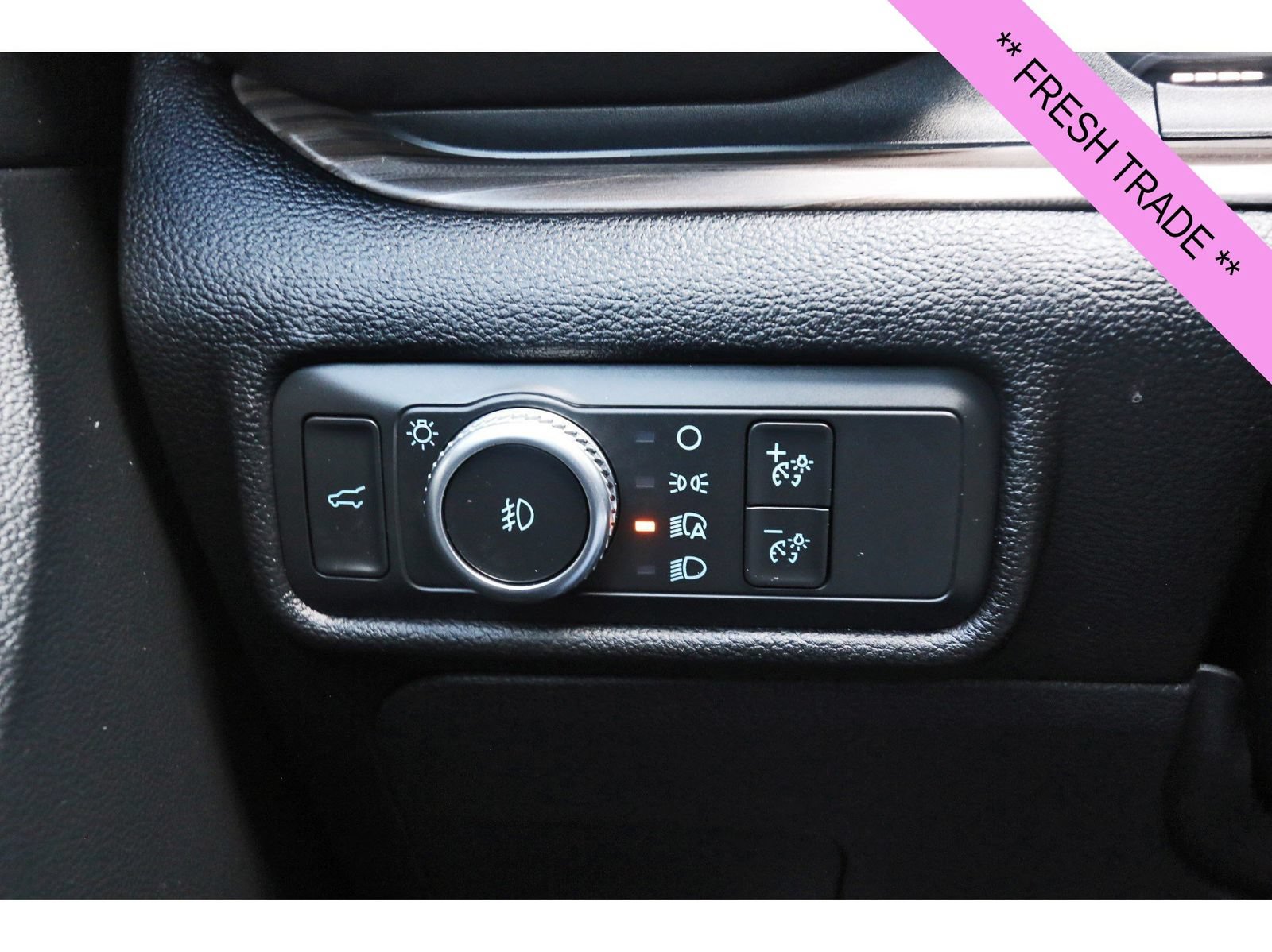 Used 2021 Ford Explorer Limited w/ Equipment Group 301A RWD image 21