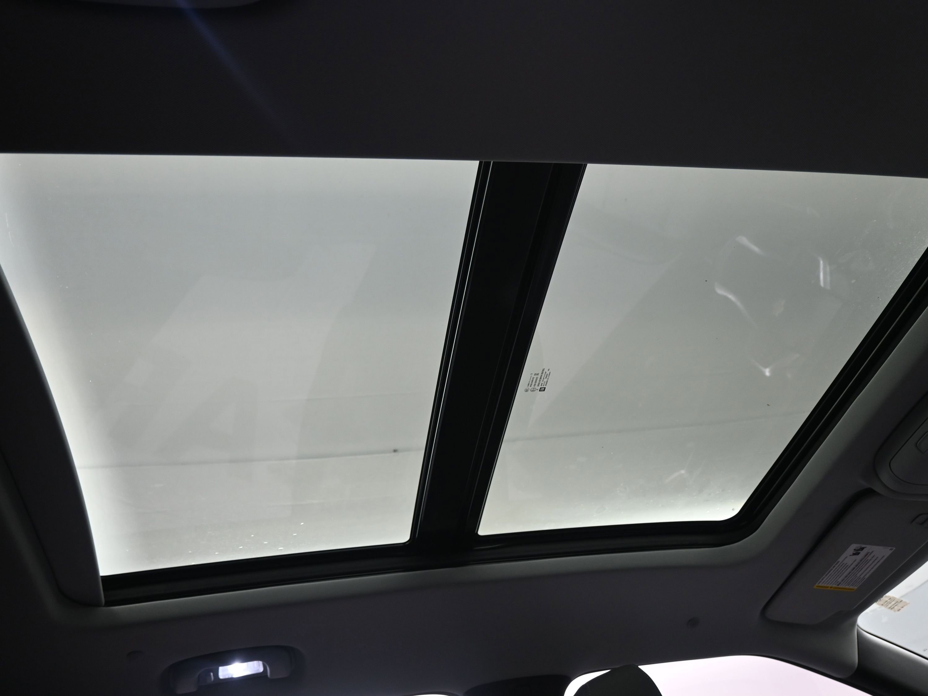 Used 2019 Chevrolet Blazer LT w/ Sun and Wheels Package image 20