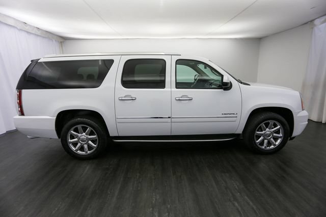 Used 2011 GMC Yukon XL Denali AWD/4WD image 6
