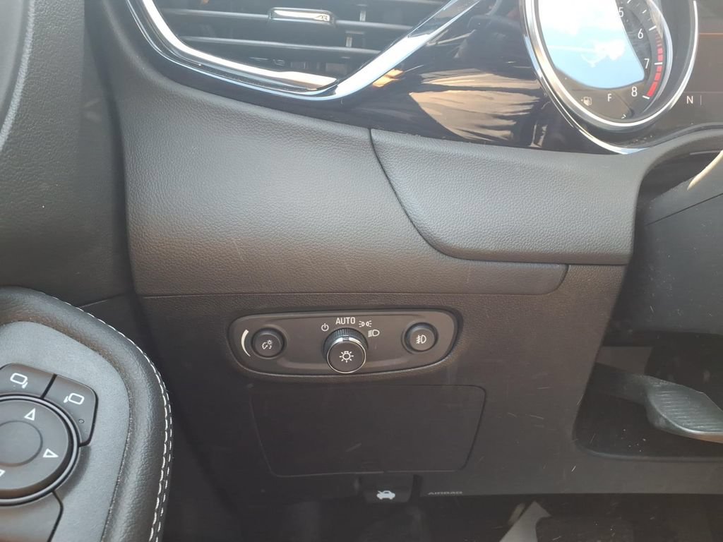 Used 2023 Buick Encore GX Select FWD image 13