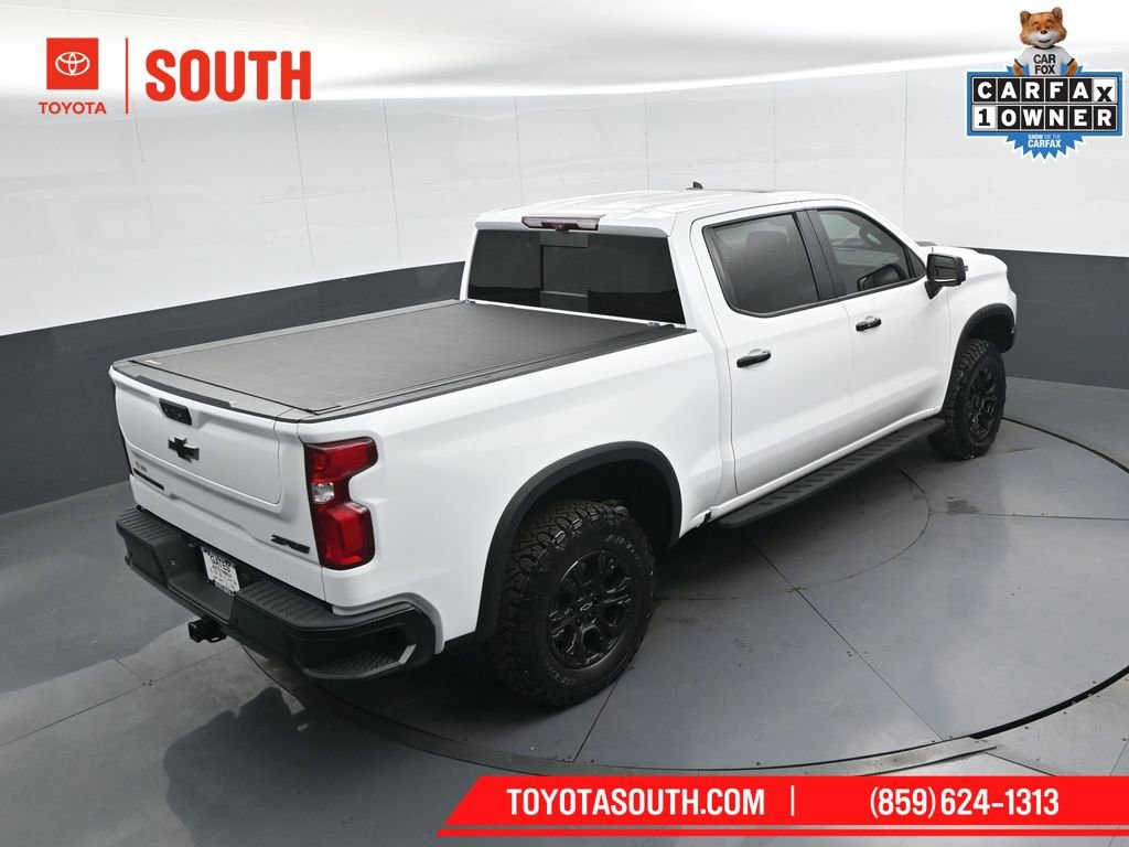 Used 2022 Chevrolet Silverado 1500 ZR2 w/ Technology Package image 46