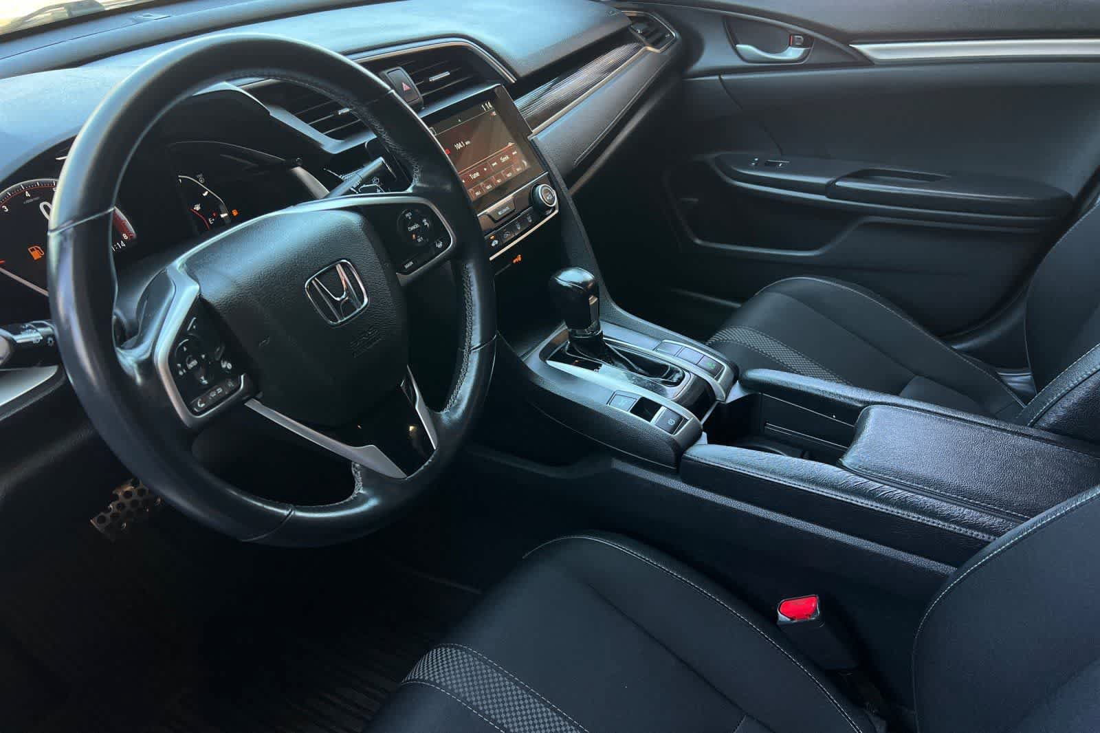 Used 2019 Honda Civic Sport image 12