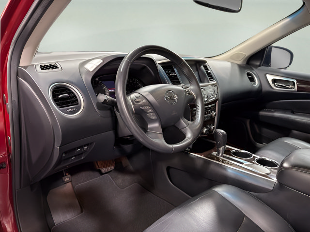 Used 2014 Nissan Pathfinder SL w/ SL Tech Package FWD image 11
