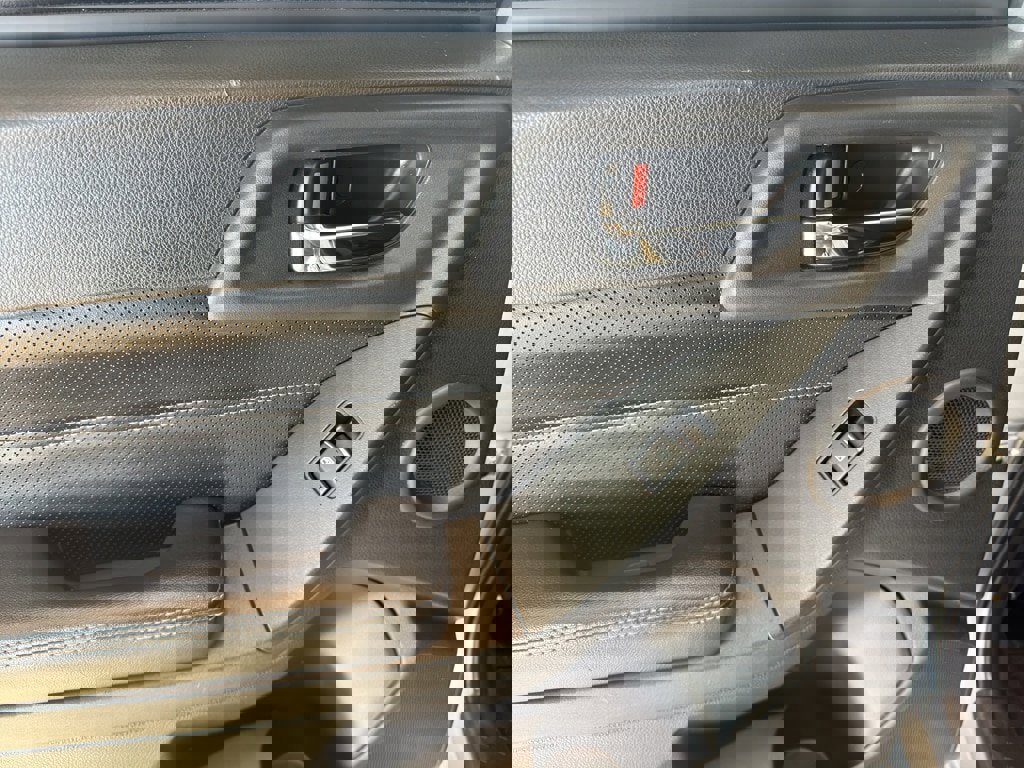 Used 2017 Subaru Forester 2.0XT Touring image 11