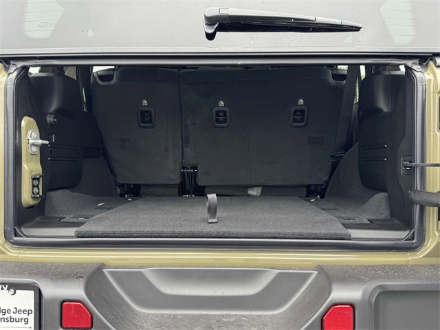 New 2025 Jeep Wrangler Unlimited Rubicon image 16