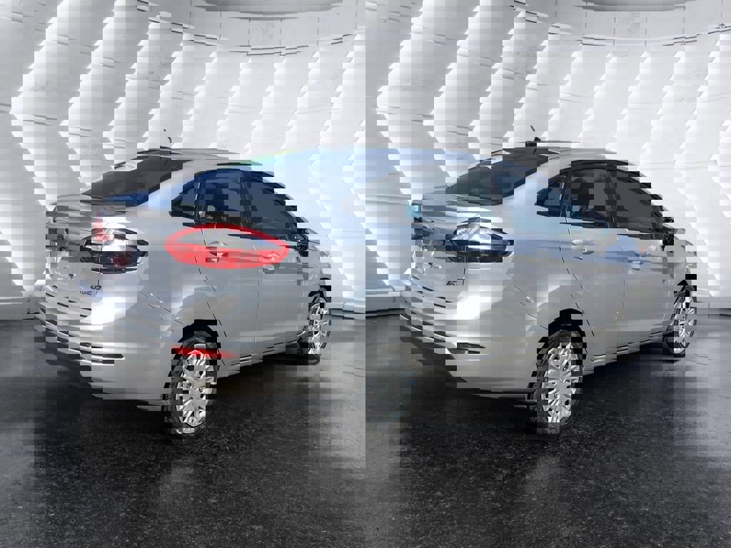 Used 2017 Ford Fiesta S image 4