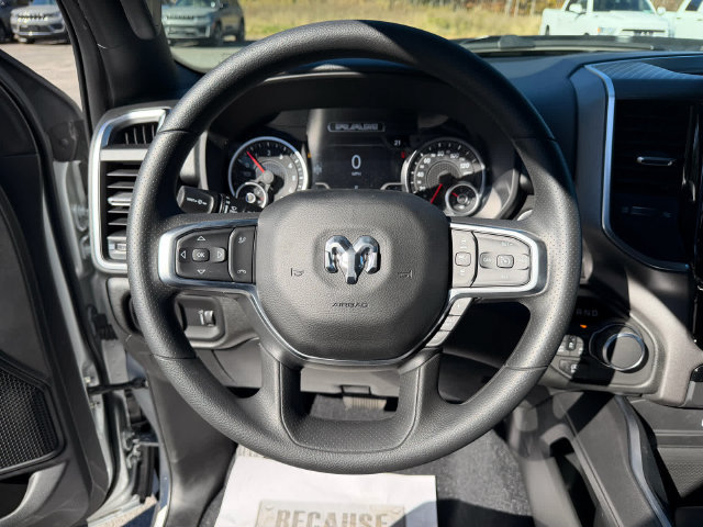 New 2026 RAM 1500 Express AWD/4WD image 12