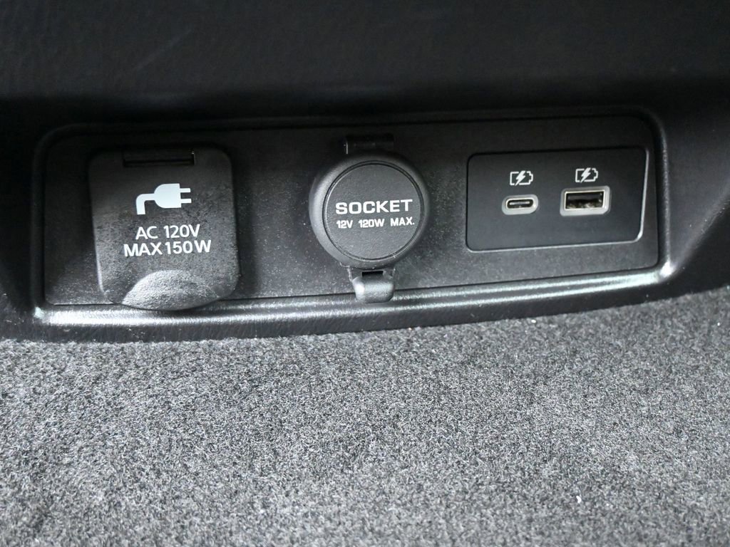 Used 2024 Nissan Armada Platinum w/ Captain's Chairs Package image 21