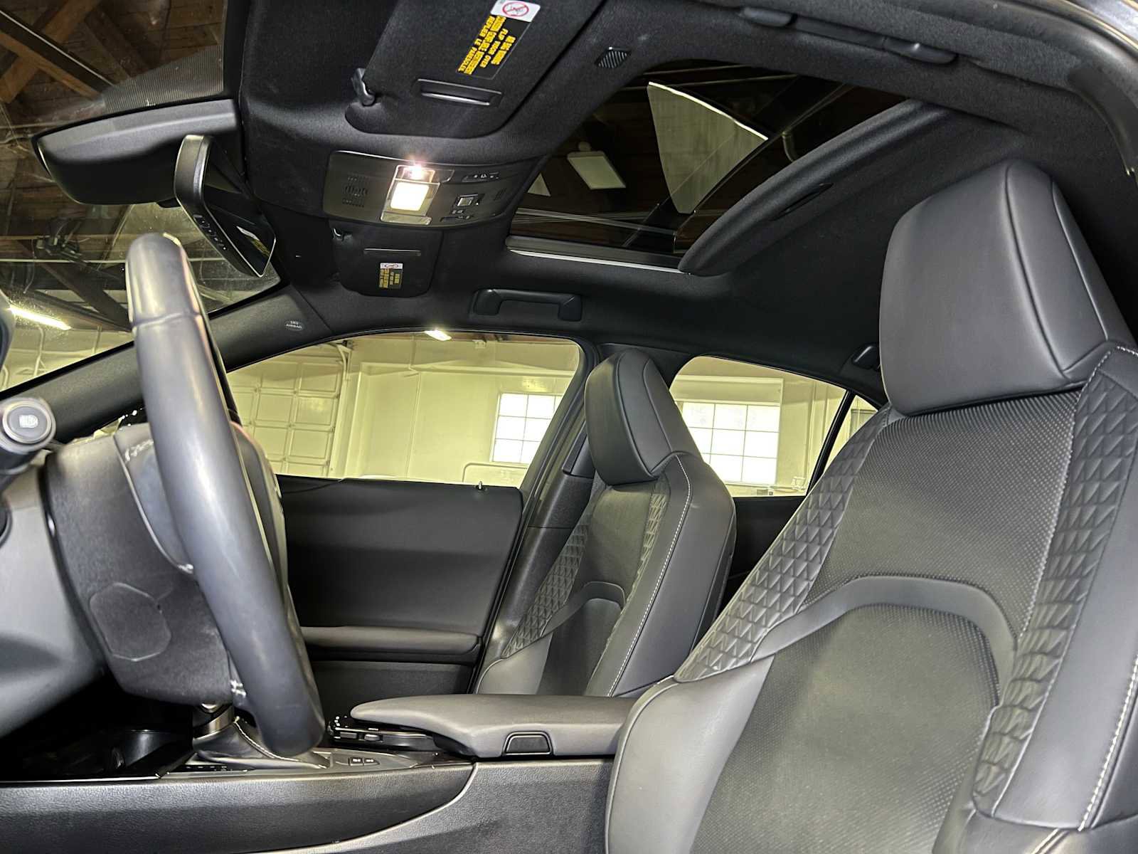 Used 2021 Lexus UX 250h w/ Premium Package image 23