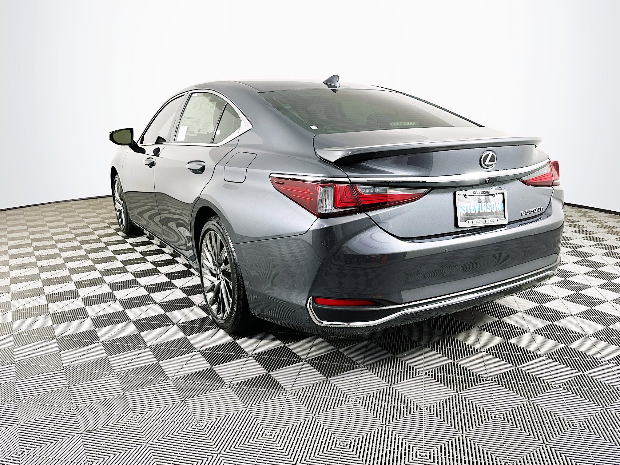 New 2025 Lexus ES 300h w/ Luxury Package image 5