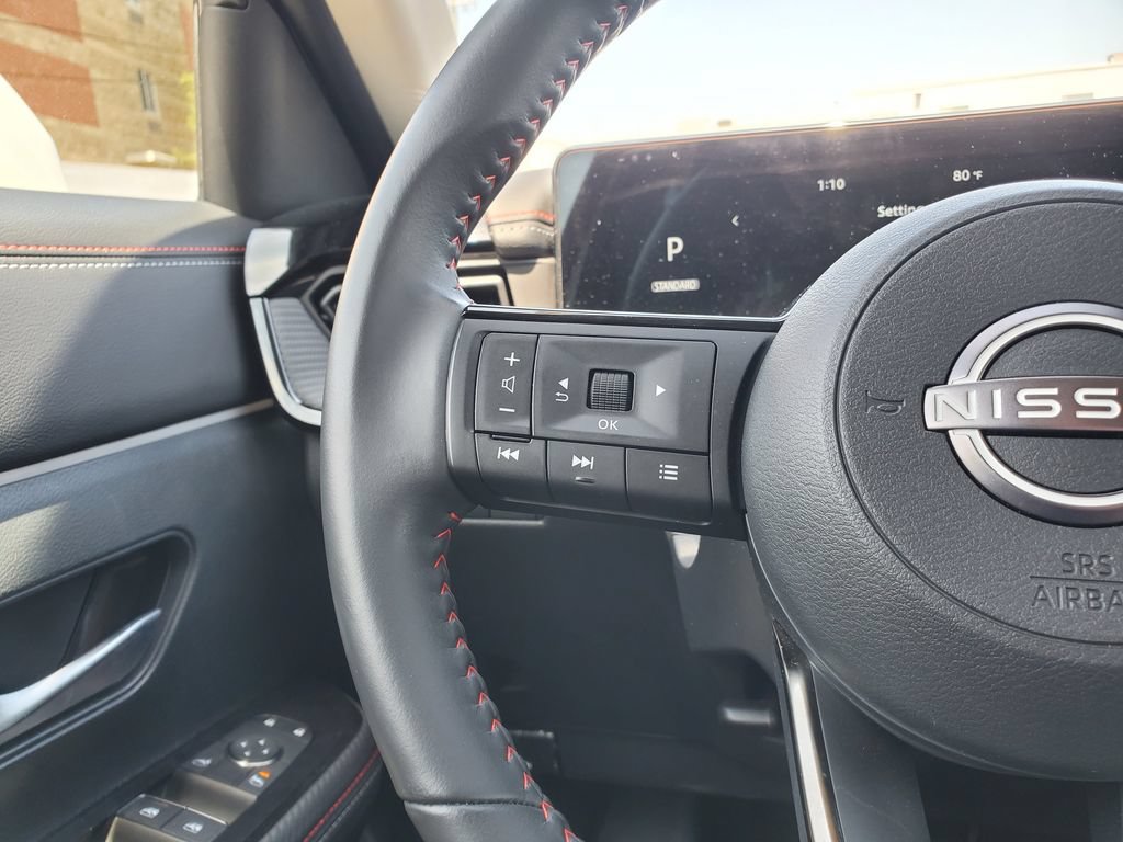 Used 2025 Nissan Kicks SR AWD/4WD image 21