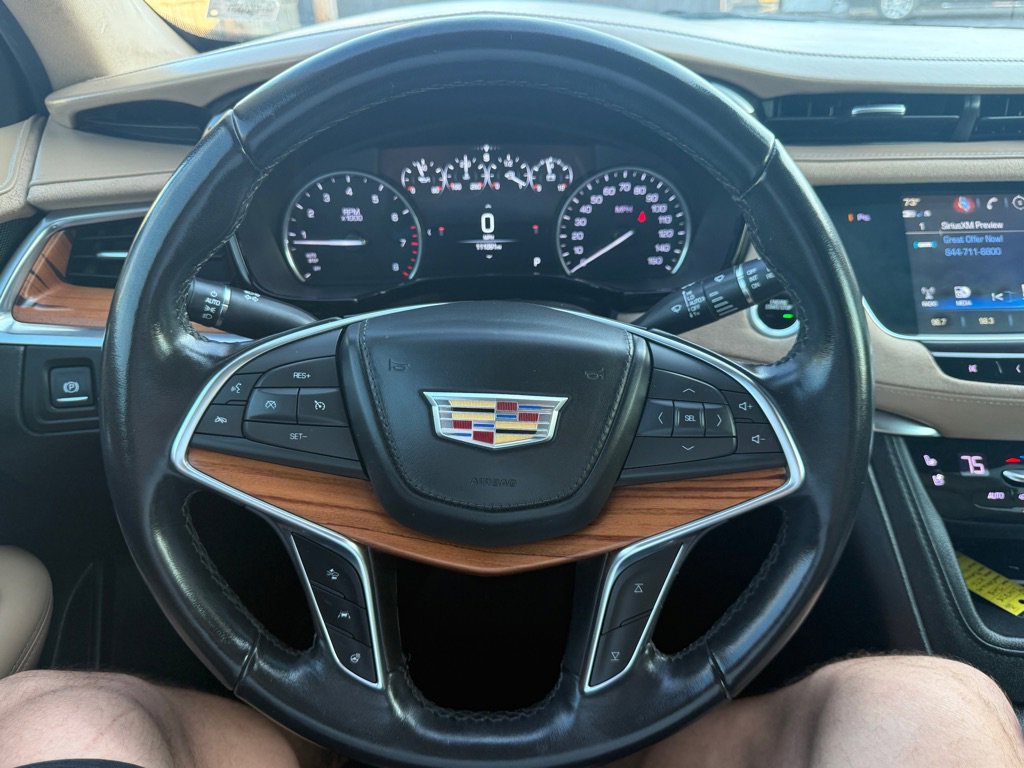 Used 2018 Cadillac XT5 Platinum image 32