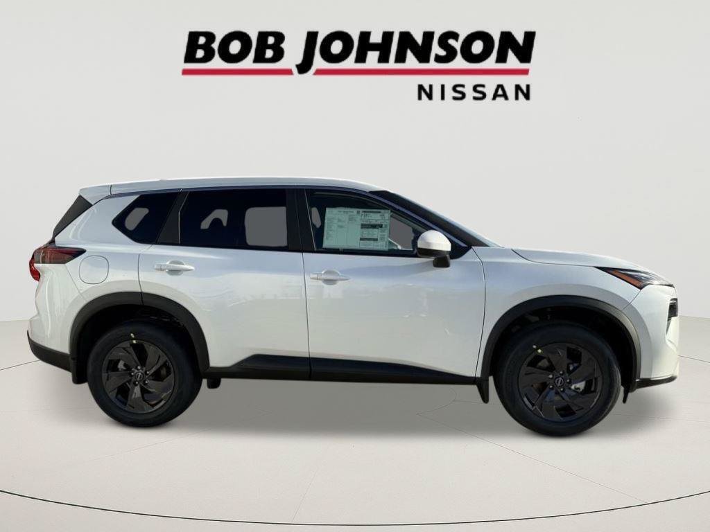New 2026 Nissan Rogue SV AWD/4WD image 2