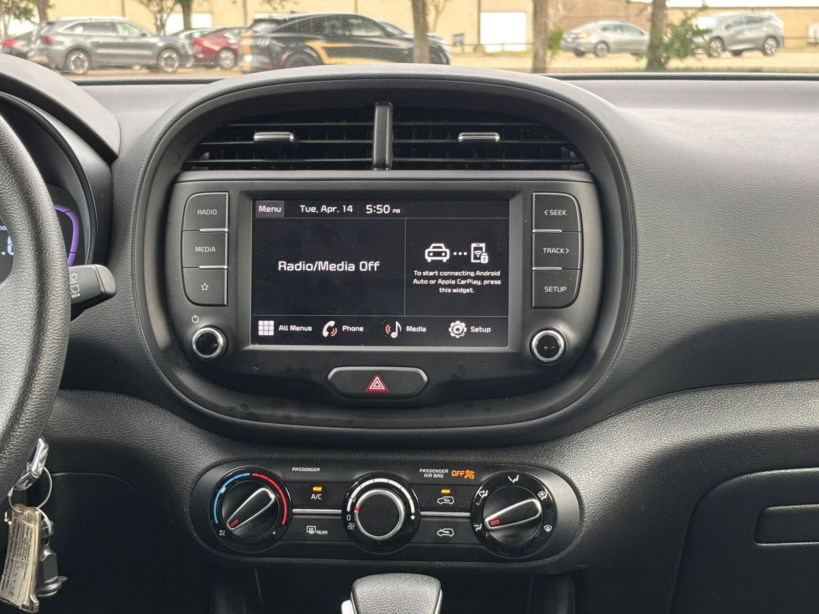 Used 2025 Kia Soul LX w/ LX Technology Package image 17