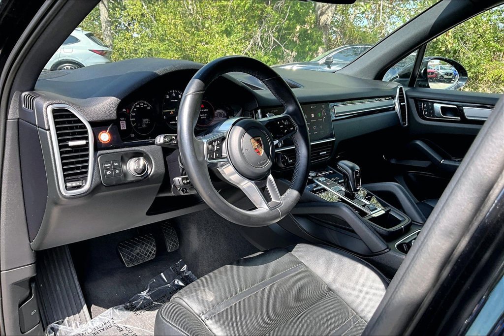 Used 2022 Porsche Cayenne Platinum Edition AWD/4WD image 15
