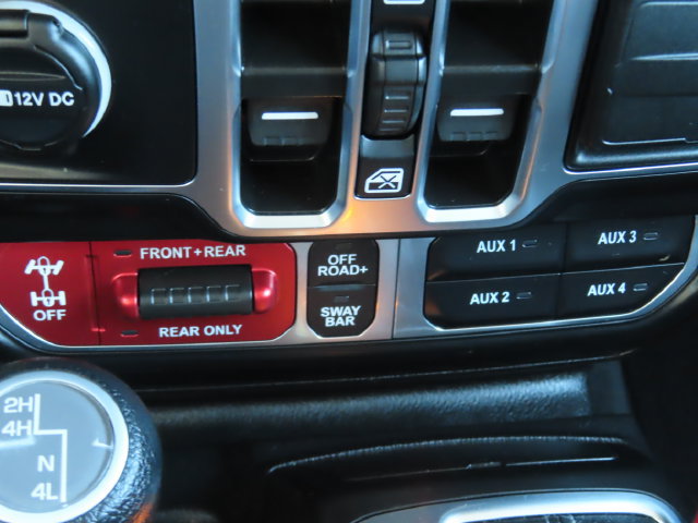 Used 2026 Jeep Wrangler Unlimited Rubicon AWD/4WD image 36