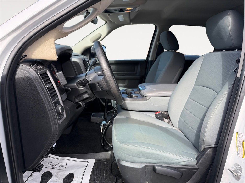 Used 2017 RAM 3500 Tradesman w/ Chrome Appearance Group image 11