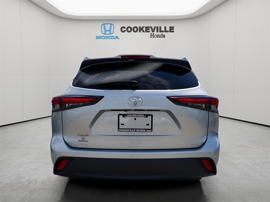 Used 2024 Toyota Highlander Platinum image 4