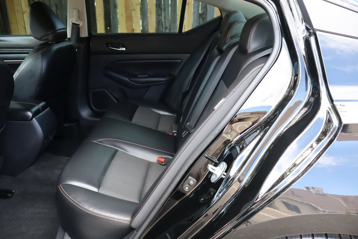 Used 2020 Nissan Altima 2.5 SR w/ Premium Package FWD image 20