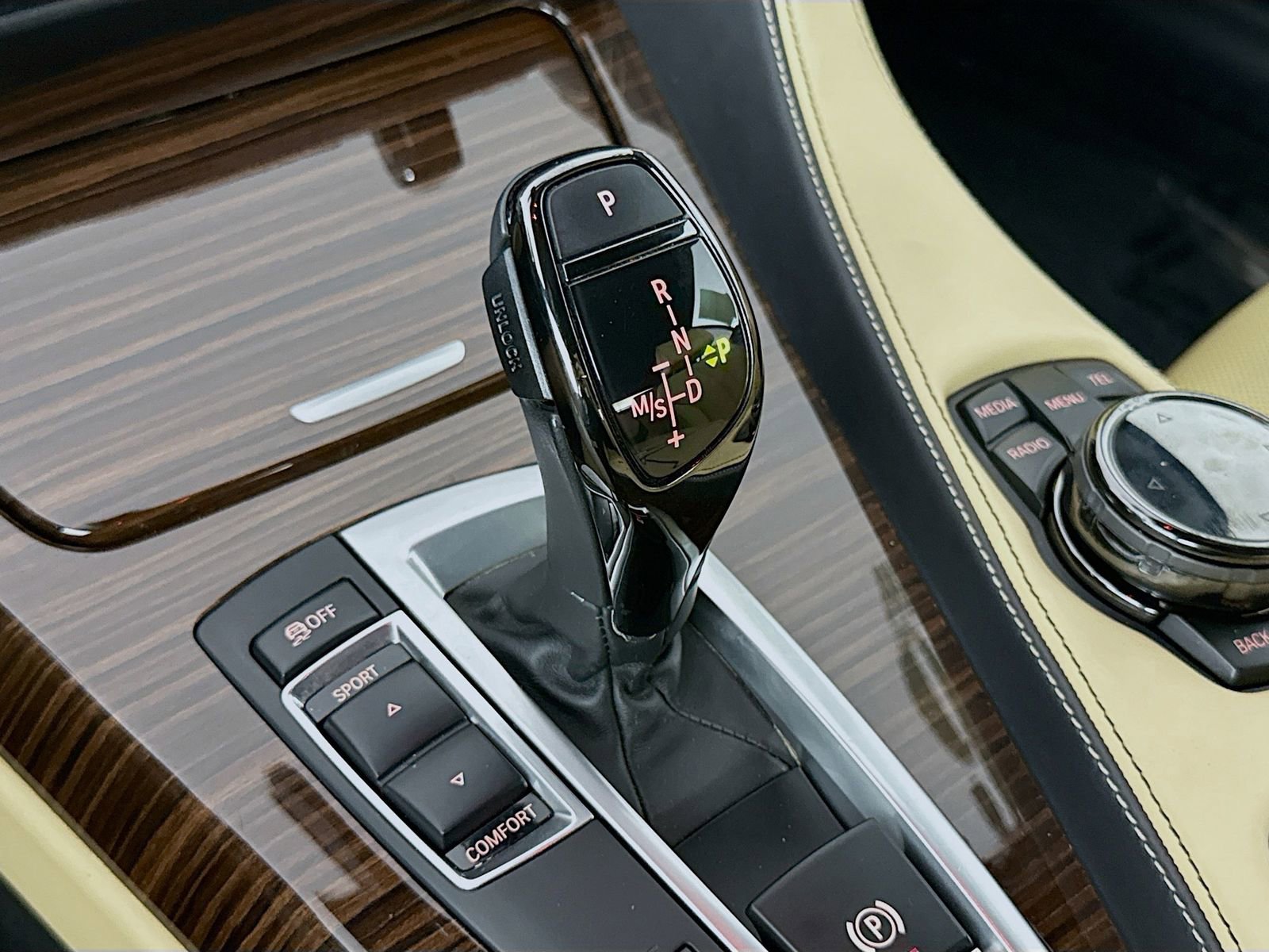 Used 2016 BMW 650i xDrive Convertible image 17