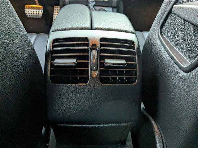 Used 2014 Mercedes-Benz C 250 Sedan image 17
