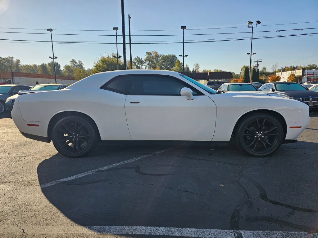 Used 2018 Dodge Challenger SXT w/ Blacktop Package RWD image 6