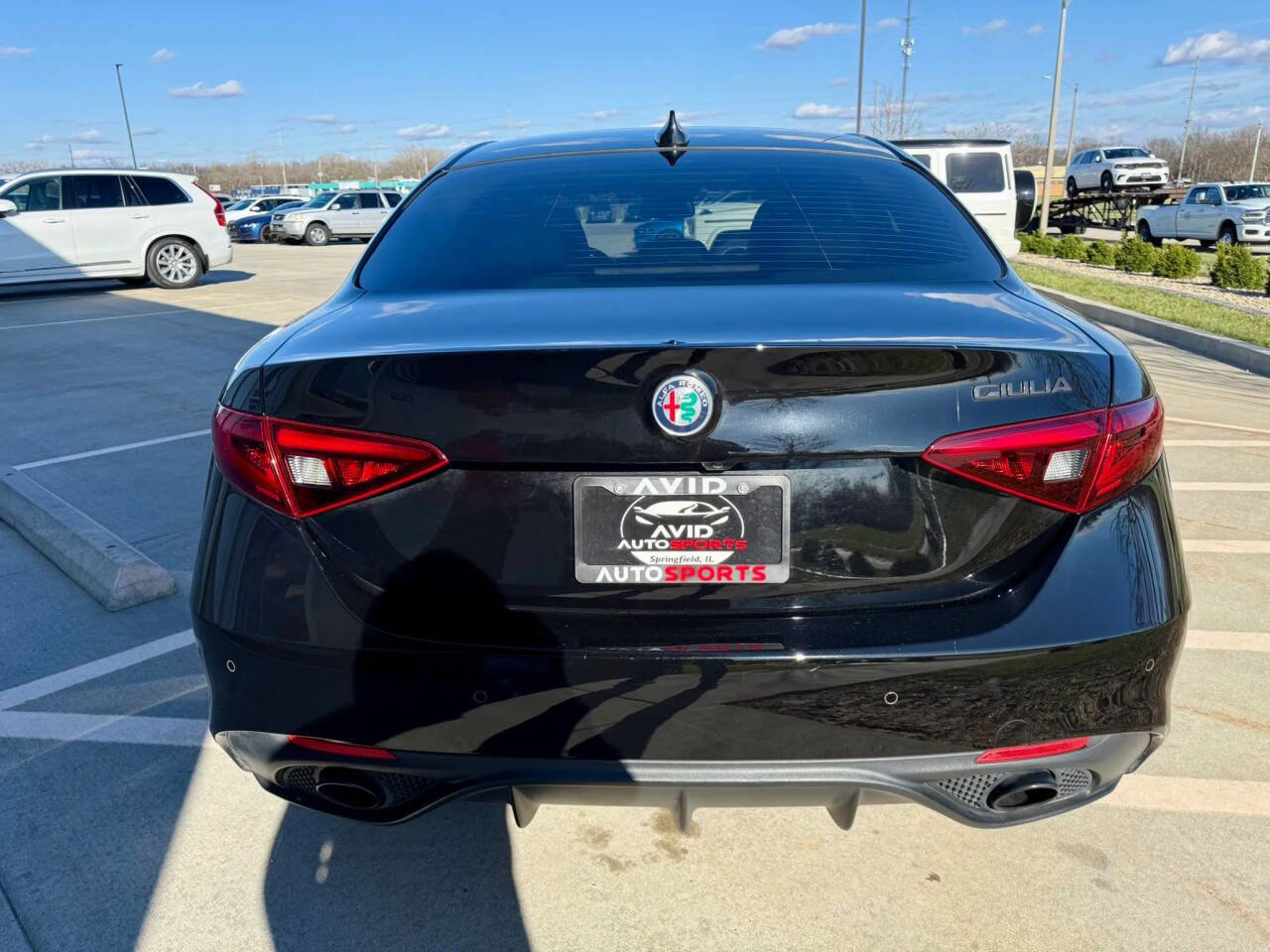Used 2019 Alfa Romeo Giulia w/ Quick Order Package 22K Sport RWD image 7