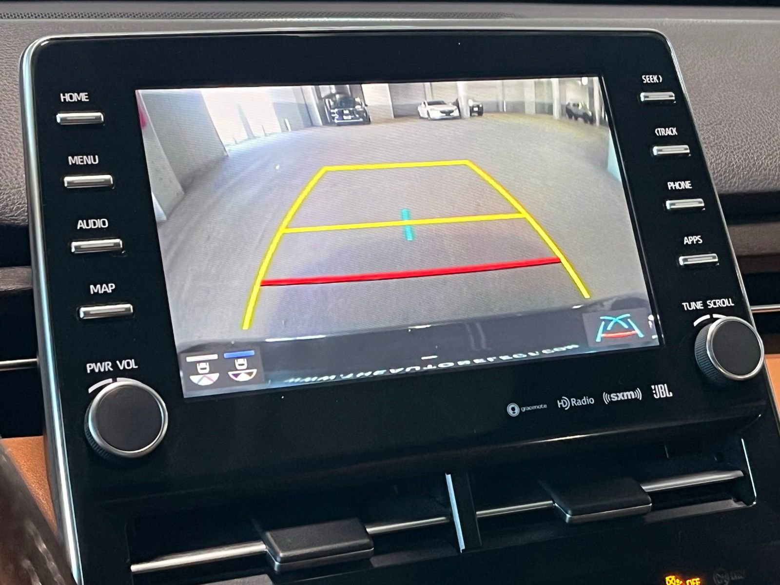Used 2019 Toyota Avalon Limited w/ All Weather Liner Package FWD image 23