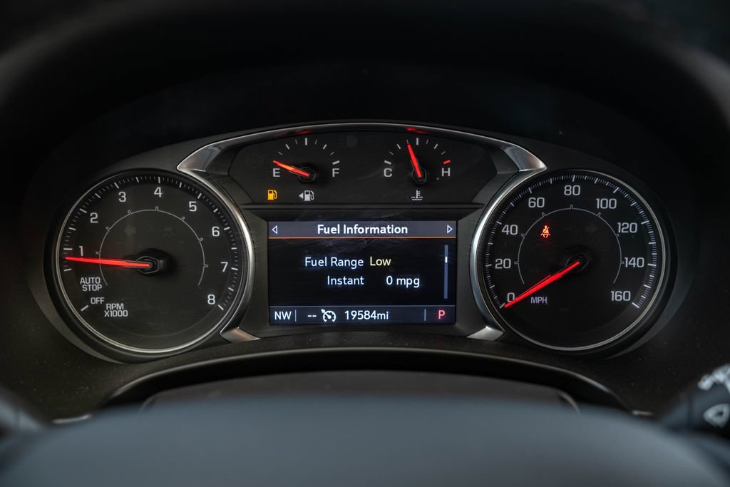 Used 2024 GMC Terrain SLT w/ Infotainment Package II FWD image 25