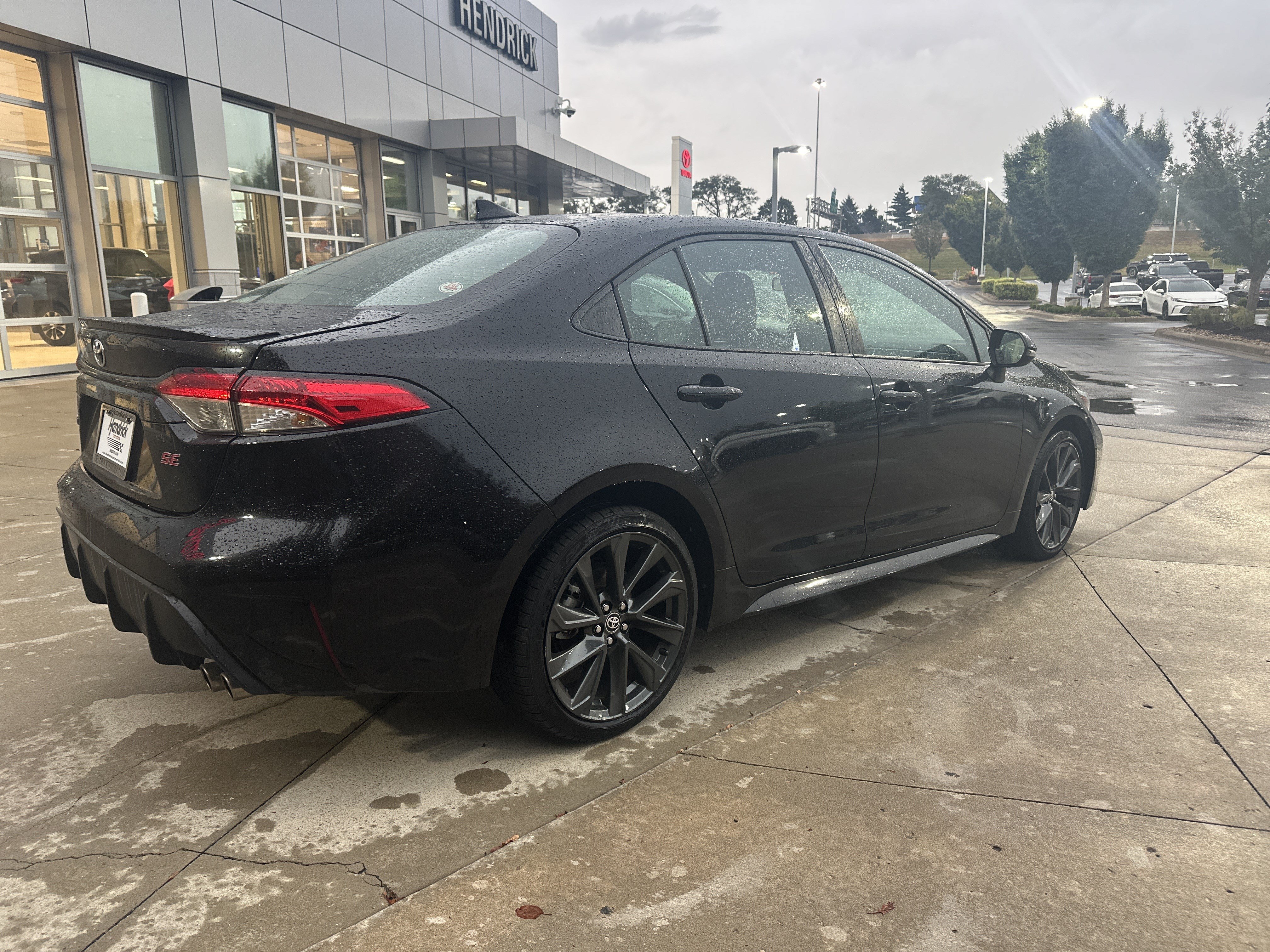 Used 2025 Toyota Corolla SE FWD image 6