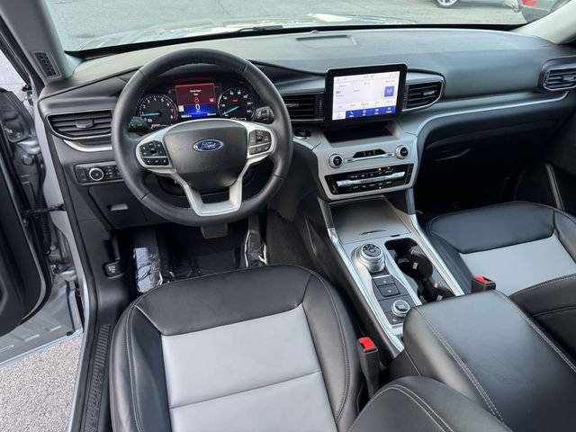 Certified 2023 Ford Explorer XLT w/ Equipment Group 202A AWD/4WD image 21