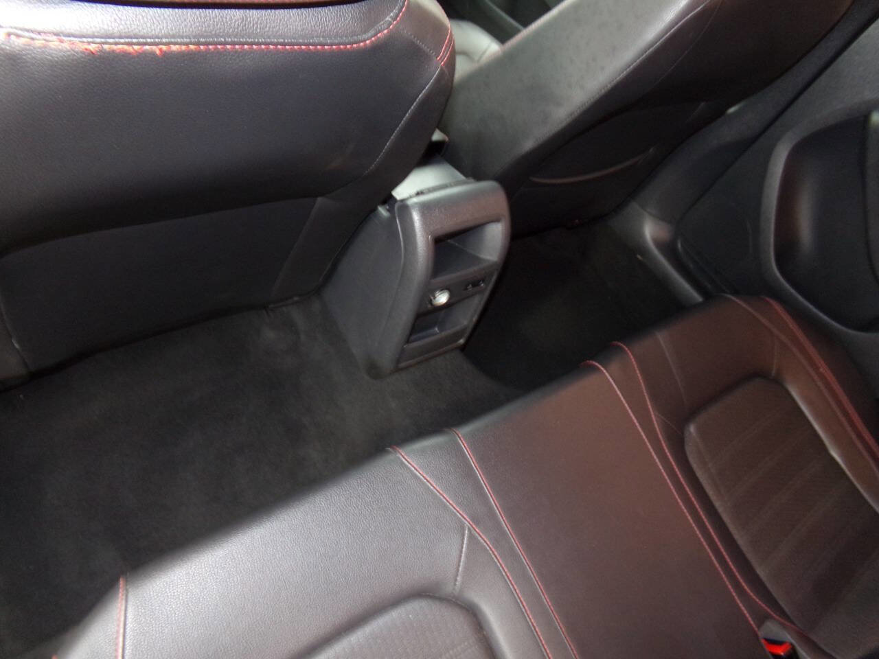 Used 2013 Volkswagen Jetta GLI Autobahn image 16