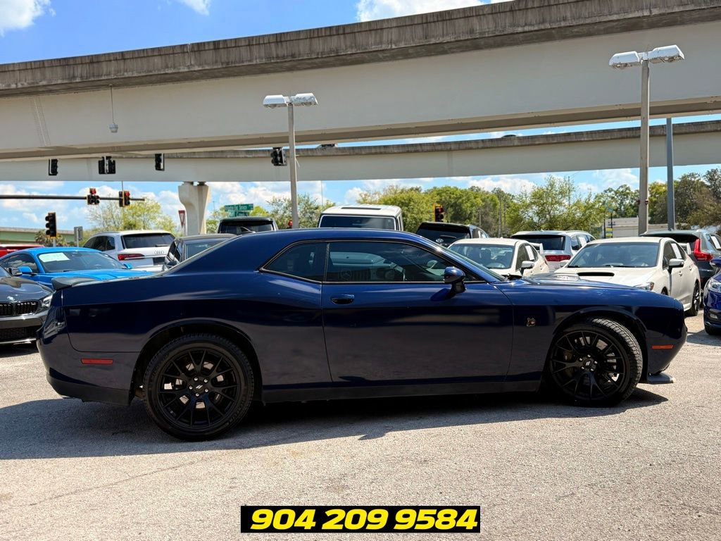 Used 2017 Dodge Challenger R/T Scat Pack RWD image 7