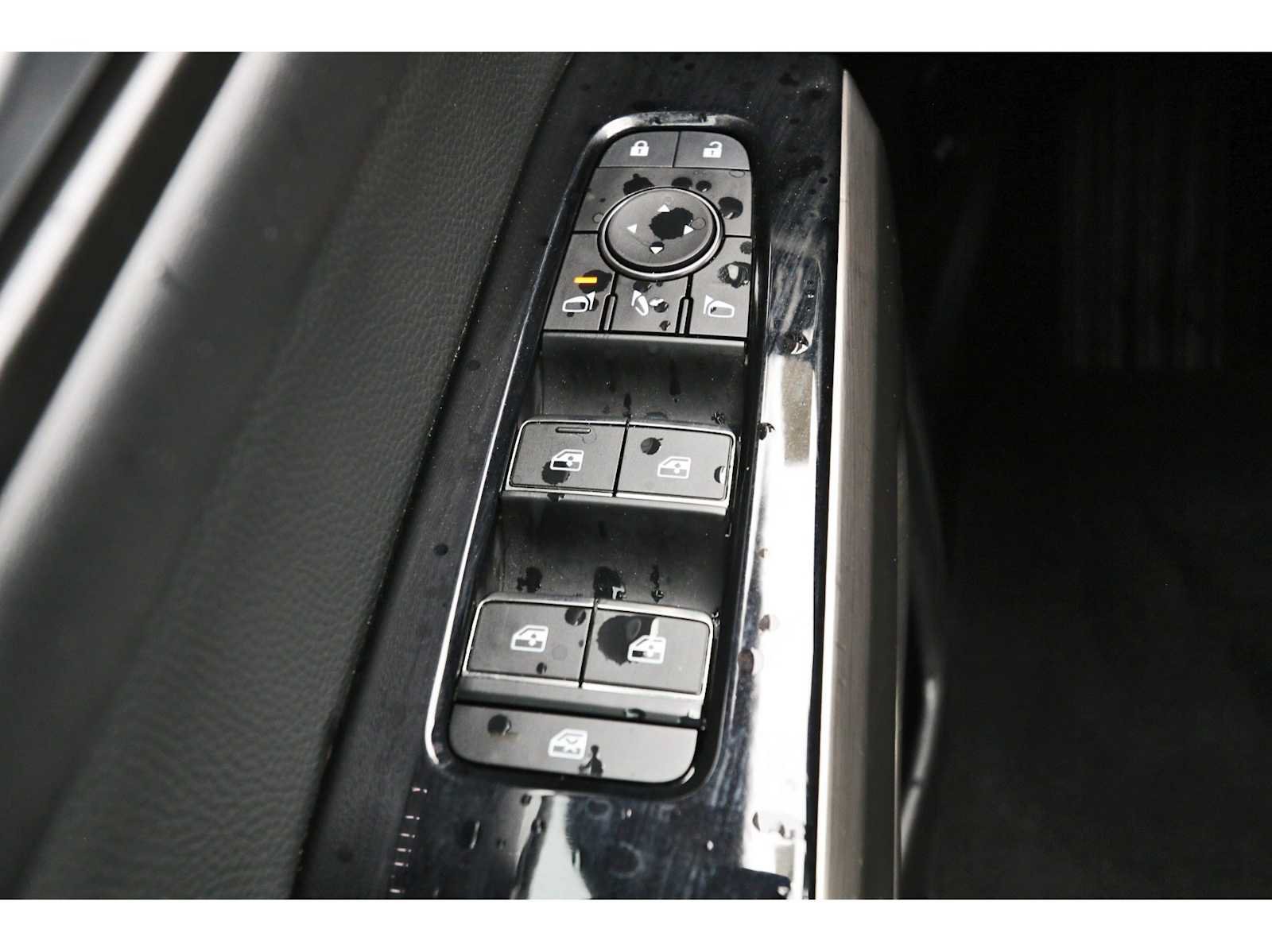 Used 2024 Nissan Pathfinder Platinum FWD image 21