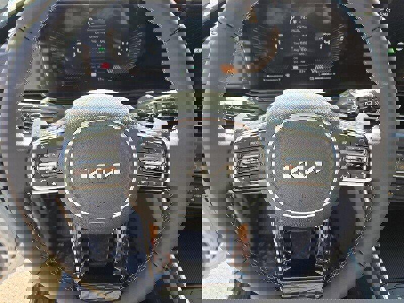 New 2026 Kia Carnival LXS image 11