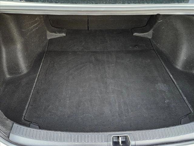 Used 2023 Toyota Corolla LE image 6